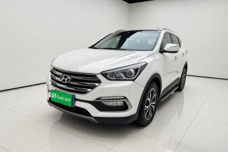 现代 胜达 2017款 2.0T 自动两驱智能型 7座