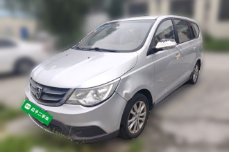 宝骏730 2014款 1.5L 手动标准型 7座
