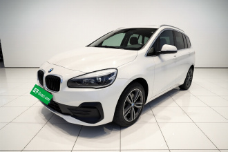 宝马2系多功能旅行车 2019款 220i 尊享型运动套装