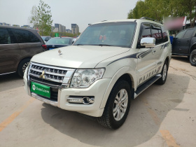 三菱 帕杰罗（平行进口） 