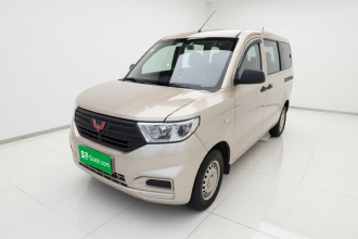 五菱汽车 五菱宏光V 2021款 1.5L劲取版LAR