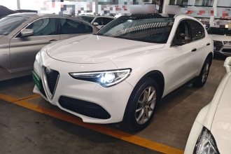 阿尔法·罗密欧 Stelvio斯坦维 2017款 2.0T 280HP 豪华版