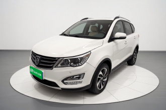宝骏560 2016款 1.8L 手动豪华型