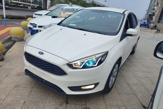 福特 福克斯 2017款 两厢 1.6L 自动舒适型智行版