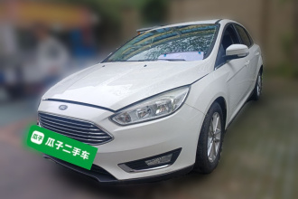 福特 福克斯 2017款 三厢 EcoBoost 180 自动精英型