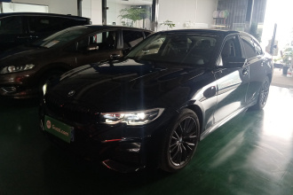 宝马3系 2020款 改款 325i M运动曜夜套装