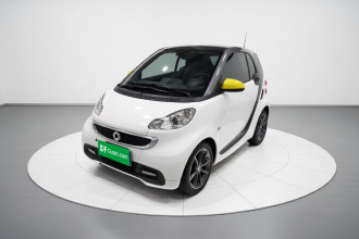 smart fortwo 2012款 1.0 MHD 硬顶激情版