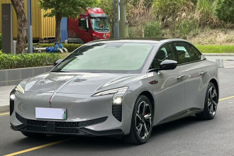 红旗EH7 2024款 760 Pro+ 四驱版