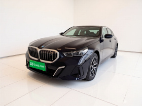 宝马i5 2025款 eDrive 35L M运动套装