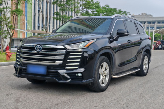 丰田 汉兰达 2023款 2.5L智能电混双擎两驱精英版 5座