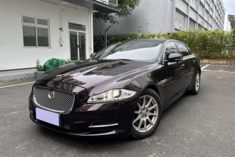 捷豹XJ 2014款 XJL 2.0T 两驱典雅商务版