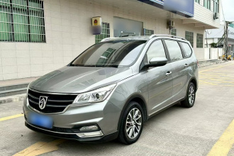 宝骏730 2017款 1.5T 手动时尚型 7座 国V