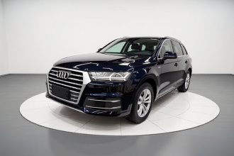 奥迪Q7 2019款 45 TFSI 舒适型