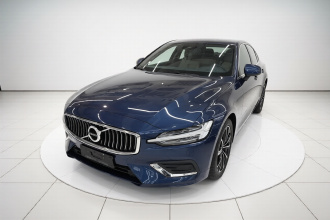 沃尔沃S60 2021款 T4 智逸豪华版