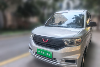 五菱汽车 五菱宏光V 2022款 1.5L劲取版电动助力LAR