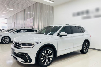 大众 途观L 2025款 出众款 330TSI 自动两驱R-Line龙耀版