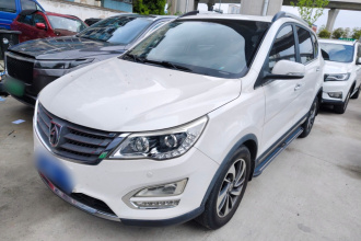 宝骏560 2015款 1.8L 手动豪华型