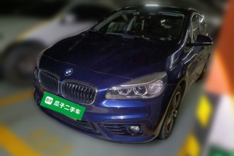 宝马2系旅行车(进口) 2015款 218i 运动设计套装