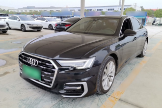 奥迪A6L 2023款 改款 45 TFSI 臻选动感型