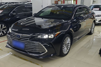 丰田 亚洲龙 2019款 双擎 2.5L XLE尊贵版 国VI