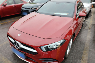 奔驰A级 2021款 A 200 L 运动轿车时尚型