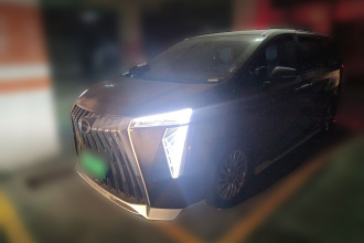 广汽传祺 传祺M8 2024款 宗师系列 400T 至尊版