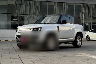 路虎卫士 2022款 90 2.0T P300 虎威雄心版