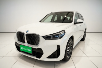 宝马iX1 2023款 eDrive25L M运动套装