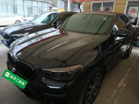 宝马X4 2021款 xDrive 25i M运动曜夜套装
