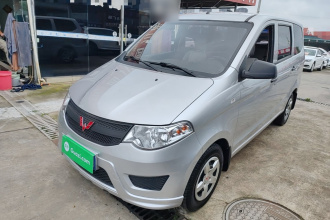 五菱汽车 五菱宏光 2018款 1.5L 经典款S标准型