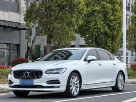 沃尔沃S90 2020款 T5 智逸豪华版