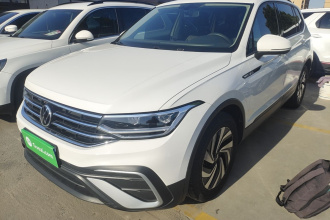 大众 途观L 2022款 330TSI 自动两驱舒享版