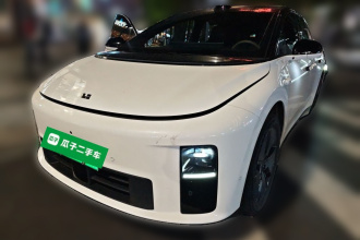 理想汽车 理想i6 2025款 两驱标准版