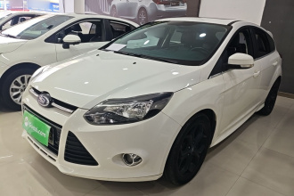 福特 福克斯 2012款 两厢 2.0L 自动豪华运动型