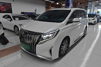 广汽传祺 传祺M8 2021款 大师系列 390T 尊贵版
