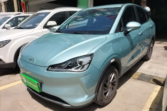 哪吒汽车 哪吒V 2022款 潮 300 Lite 三元锂