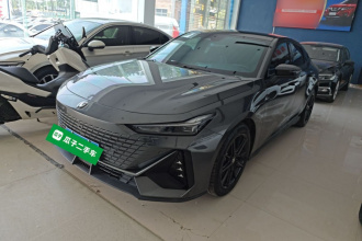 长安UNI-V 2023款 1.5T 尊贵型