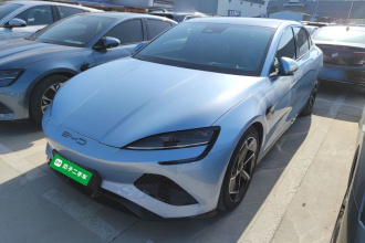 比亚迪 海豹 2022款 700km 长续航后驱版