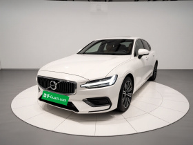 沃尔沃S60 2022款 B4 智远豪华版