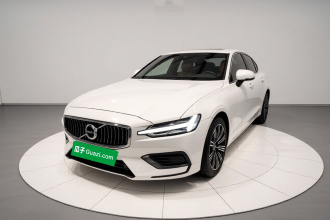 沃尔沃S60 2022款 B4 智远豪华版