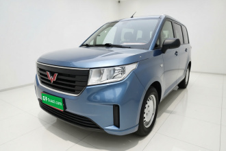 五菱汽车 五菱宏光PLUS 2020款 1.5L 手动标准型 5座
