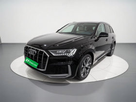 奥迪Q7 2023款 55 TFSI quattro S line运动型