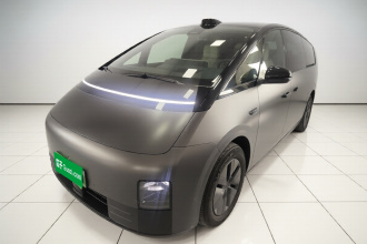 理想汽车 理想MEGA 2024款 Ultra
