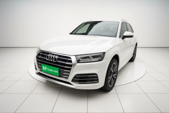 奥迪Q5L 2020款 改款 40 TFSI 荣享时尚型