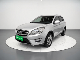 北京汽车 绅宝X65 2015款 2.0T 自动精英型