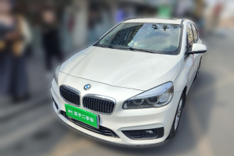 宝马2系旅行车 2016款 218i 领先型