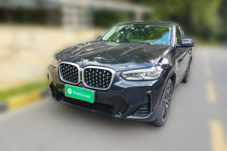 宝马X4 2022款 xDrive 25i M运动套装