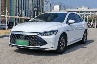 比亚迪 秦PLUS 2024款 荣耀版 DM-i 55KM领先型