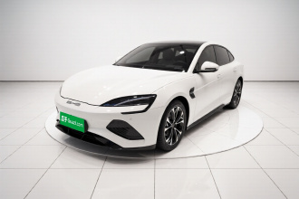 比亚迪 海豹 2022款 550km 标准续航后驱版尊贵型