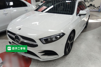 奔驰A级 2022款 改款三 A 200 L 运动轿车时尚型